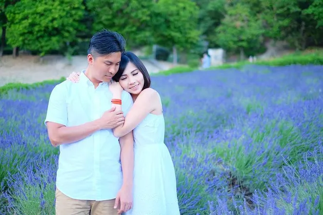 Kakak Glenn Alinskie &amp; Pacarnya