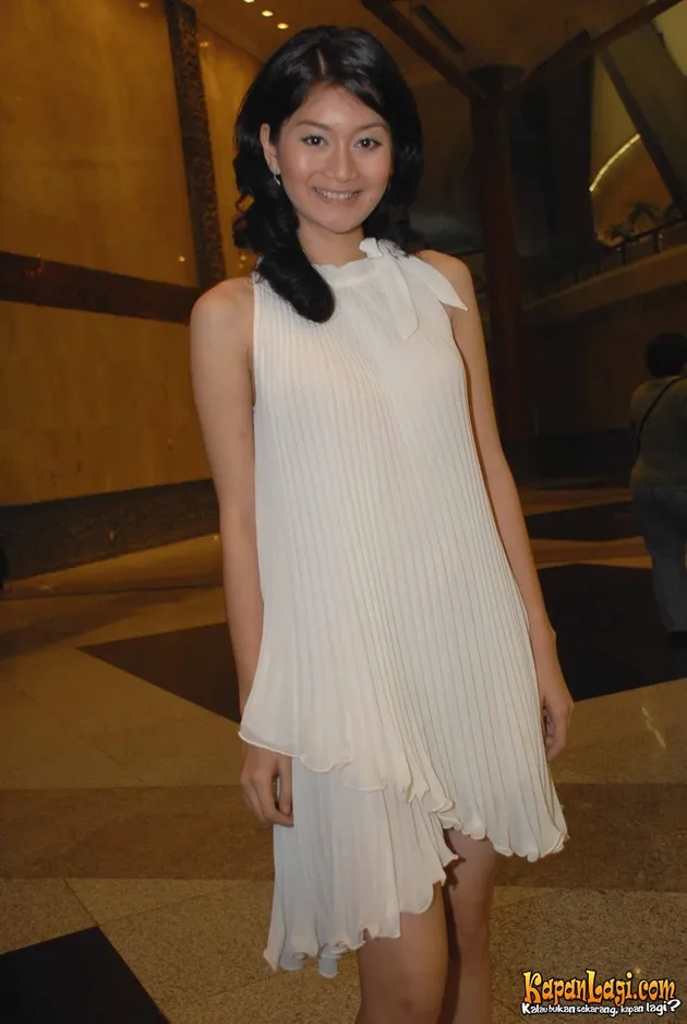 selebritis cantik, seleb cantik, seleb menawan