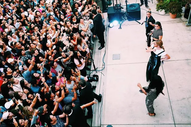 Foto konser Fifth Harmony