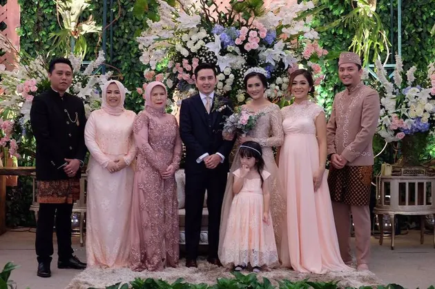 Pernikahan Adik Omesh