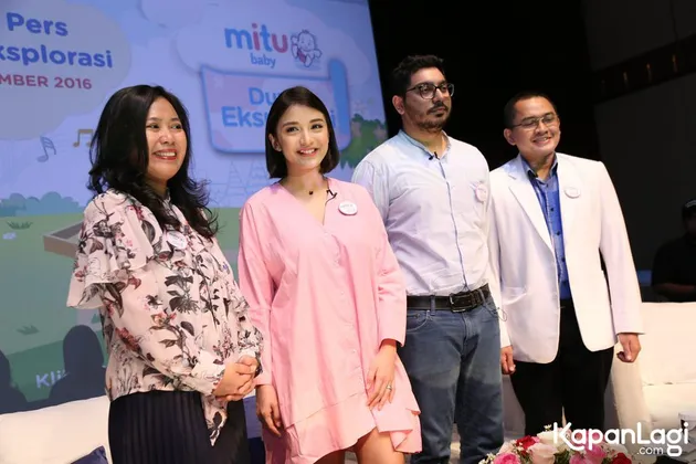 Chelsea Olivia ajak Nastusha naik pesawat