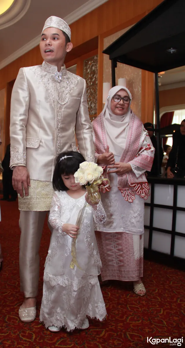 Ben Kasyafani - Ines