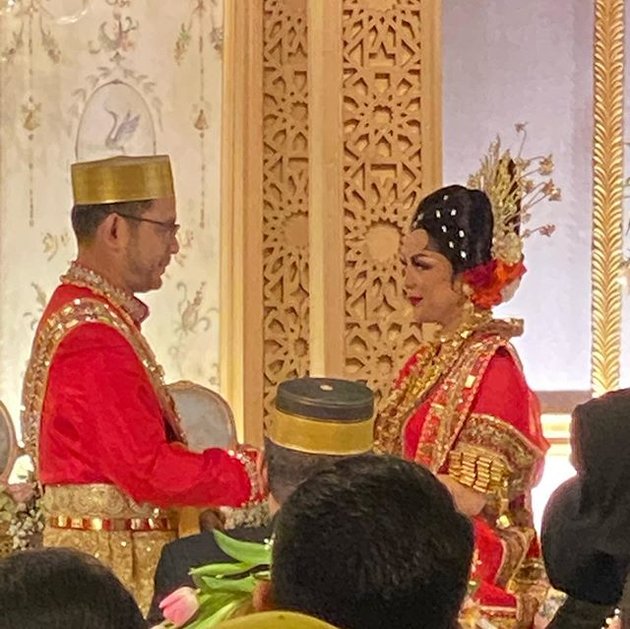 PHOTO Wedding Vow Danny Rukmana Former Husband of Lulu Tobing, Officially Marries Raiyah with Bugis Makassar Custom