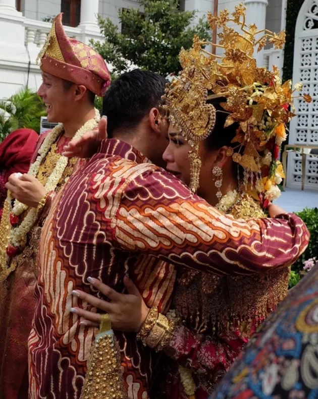 Putri Titian - Junior Liem 