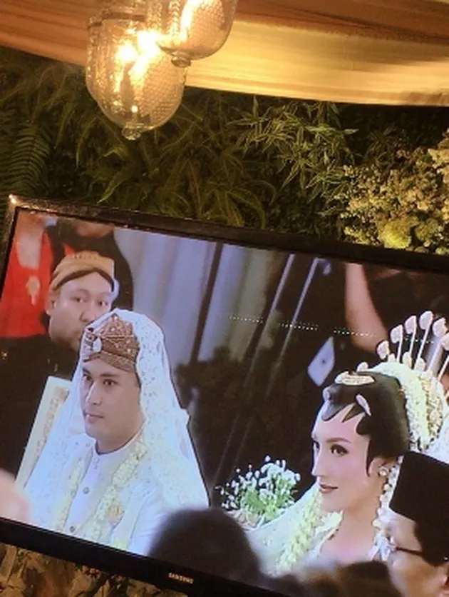 Panji Trihatmodjo - Varsha Strauss