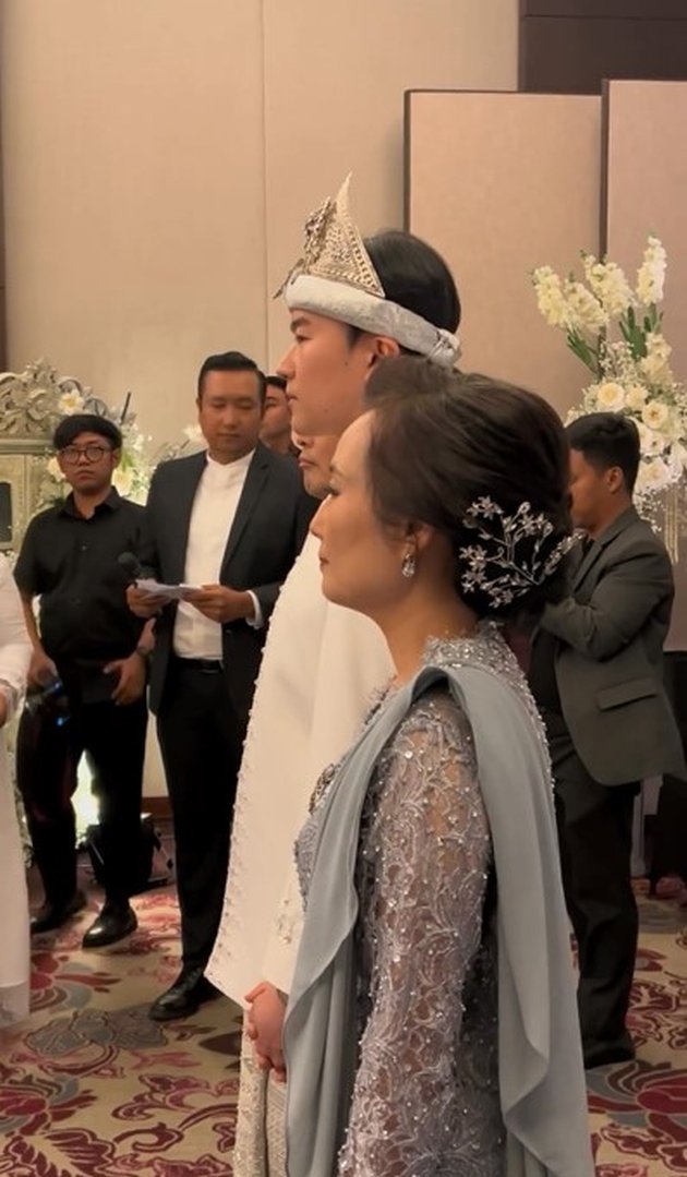 Princess Helmy Yahya's Wedding Photos with Korean Oppa,