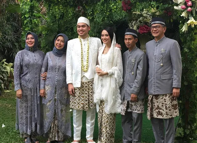 Rama Sahetapy, Merdianti Octavia, Dewi Yull, Ray Sahetapy