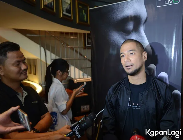 Tetap eksis dan terus hadirkan karya terbaru, kini penyanyi tampan Marcell Siahaan telah berkarir selama 15 tahun. Karena itu juga ia akan gelar konser tunggal bertajuk Once in A Life Time di Malaysia.