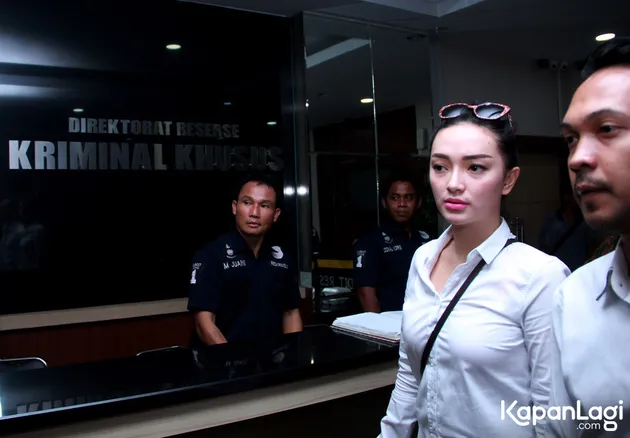 Zaskia Gotik 
