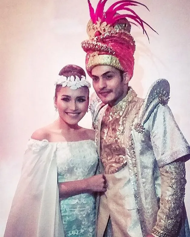 Kedekatan Ayu Ting Ting &amp; Ravi Bhatia