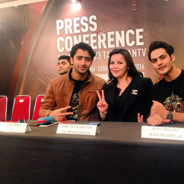 Kedekatan Ayu Ting Ting &amp; Ravi Bhatia