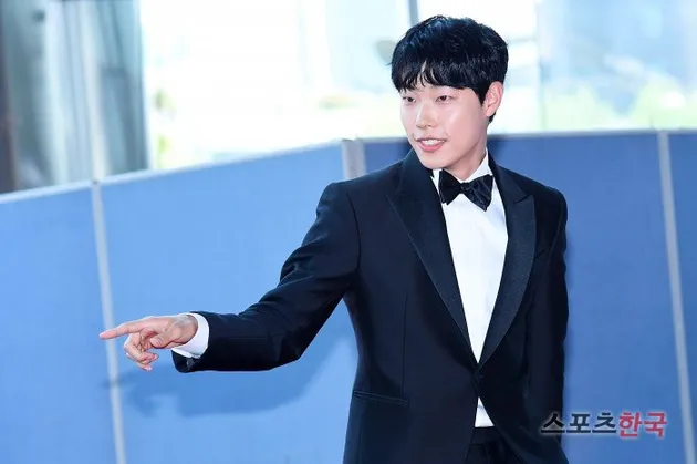 Red Carpet Baeksang Awards