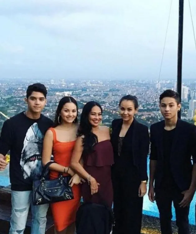 Kakak Alyssa Daguise