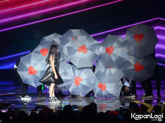 Prilly Latuconsina - Aliando Syarief 