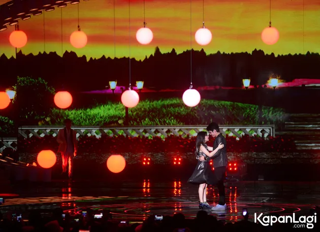 Prilly Latuconsina - Aliando Syarief 