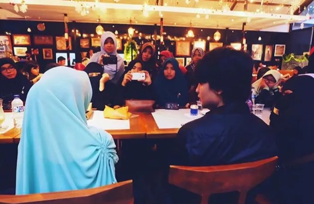 FOTO ALVIN - LARISSA CHOU SEBELUM MENIKAH, ROMANTIS TANPA ...