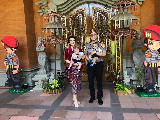 anak kembar Kadek Devi