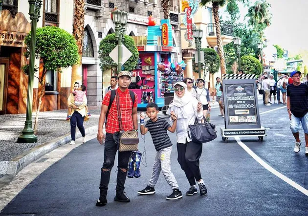 © Instagram.com/shantydenny
