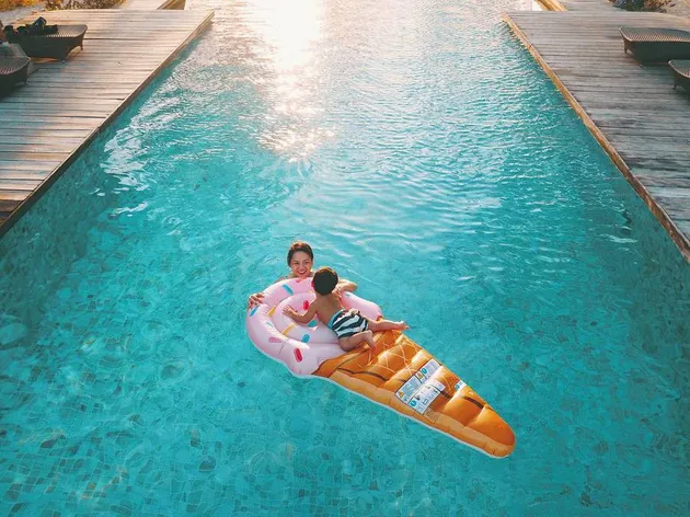 Andien Liburan ke NTT