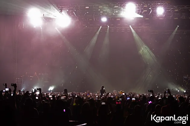 Foto konser Selena Gomez di Indonesia