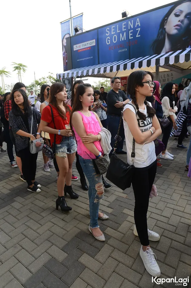 Foto konser Selena Gomez di Indonesia