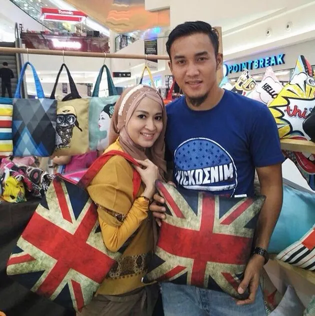 okie agustina, istri gunawan dwi cahyo, mantan istri pasha ungu