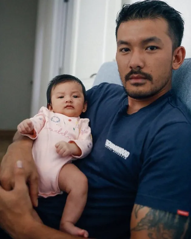 Rio Dewanto, Atiqah Hasiholan &amp; Baby Salma