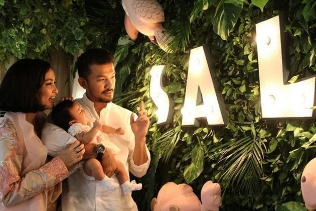Rio Dewanto, Atiqah Hasiholan &amp; Baby Salma