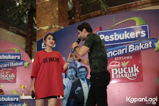 Ayu Ting Ting - Via Vallen