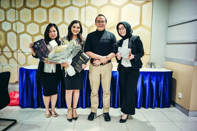 ashanty lulus kuliah