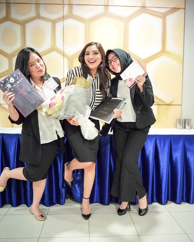 ashanty lulus kuliah