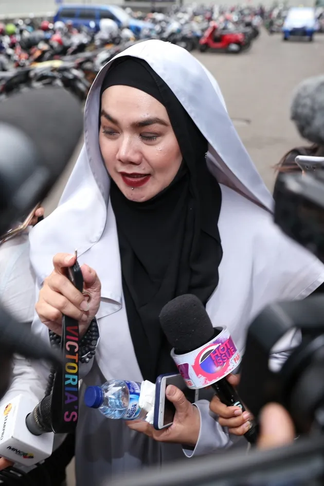 FOTO: BAHAS KASUS NARKOBA JENNIFER DUNN, INI KOMENTAR DARI 