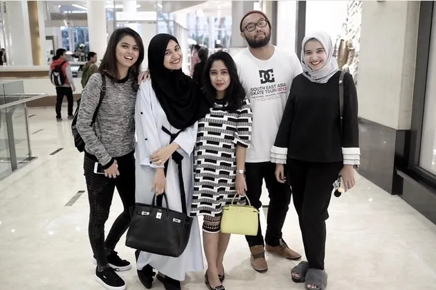 Shireen dan Zaskia Sungkar