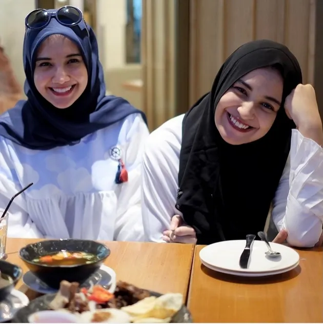 Shireen dan Zaskia Sungkar