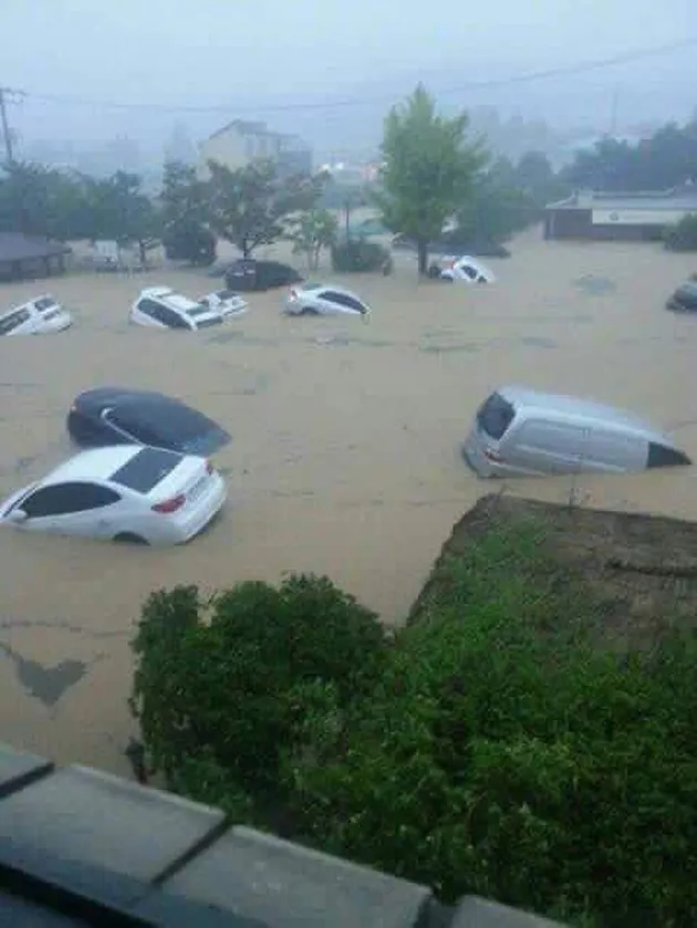 Foto Dampak Topan Chaba