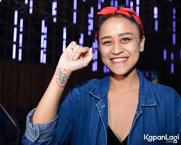 Sarah Deshita Cerita Detail WTF