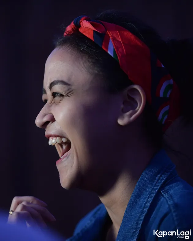 Sarah Deshita Cerita Detail WTF