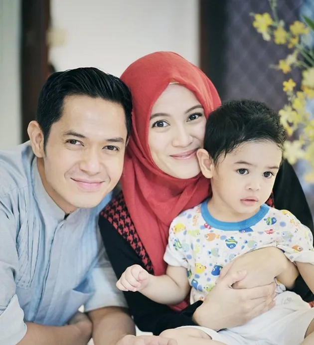 Alyssa Soebandono - Dude Harlino