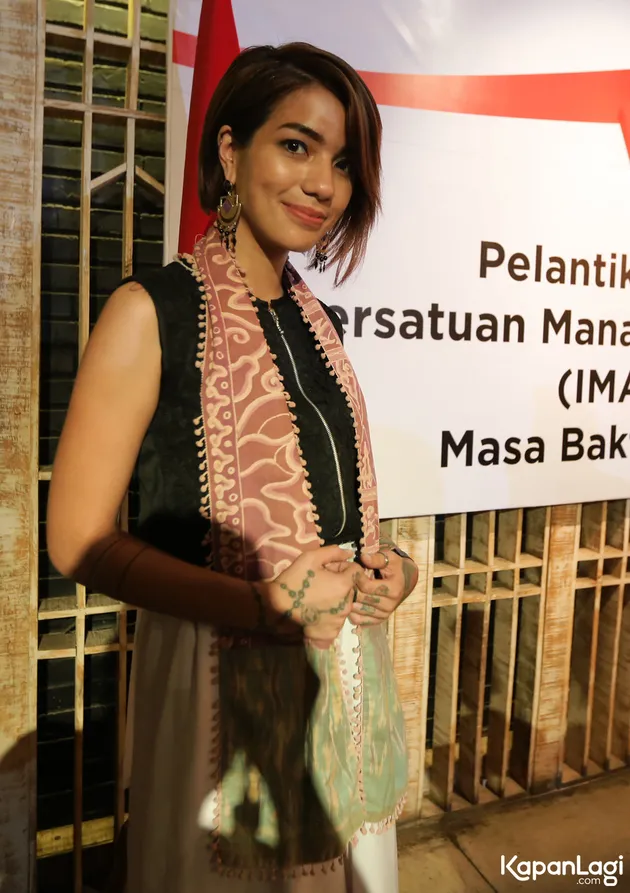 Sheila Marcia - Anji