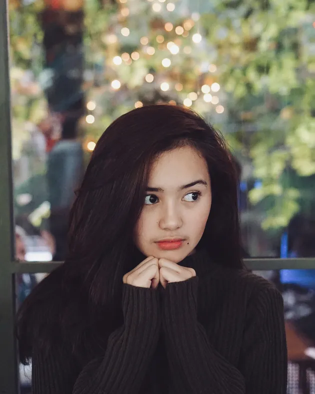 FOTO: BEBY TSABINA, PEMERAN 'SUSAH SINYAL' YANG BIKIN 
