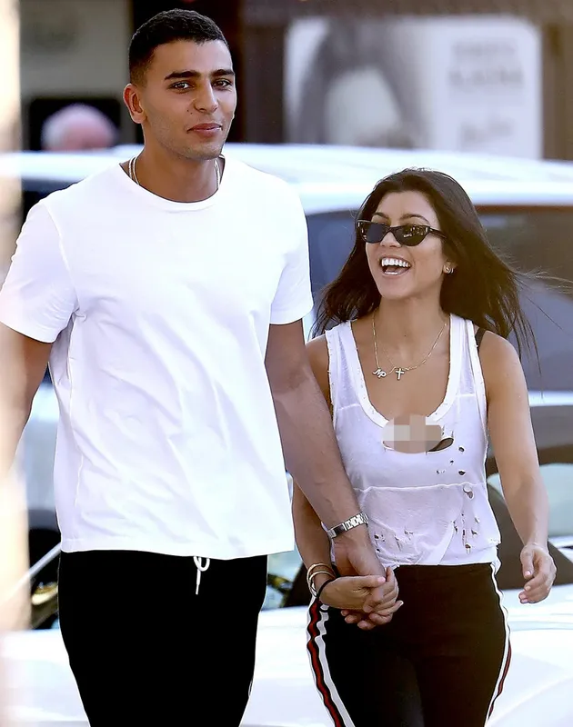 Foto Mesra Kourtney Kardashian - Younes Bendjima