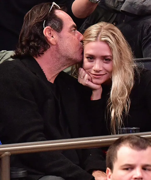 Ashley Olsen &amp; Pacarnya Ciuman