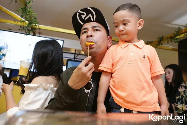 Raffi Ahmad - Nagita Slavina - Ayu Ting Ting