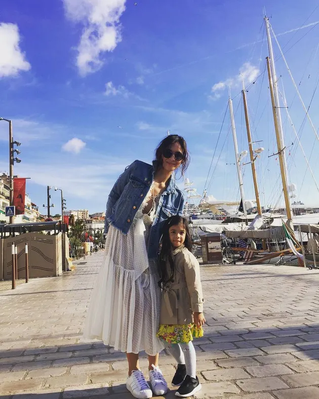 Vino G Bastian, Marsha Timothy