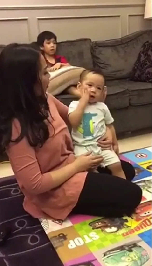 Rafathar Belajar Jalan