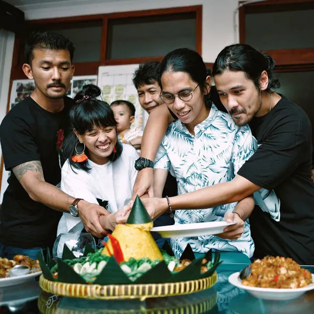 Filosofi Kopi 2
