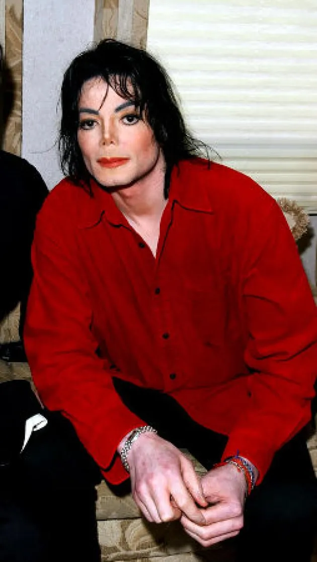 Seleb Mirip Penjelajah Waktu