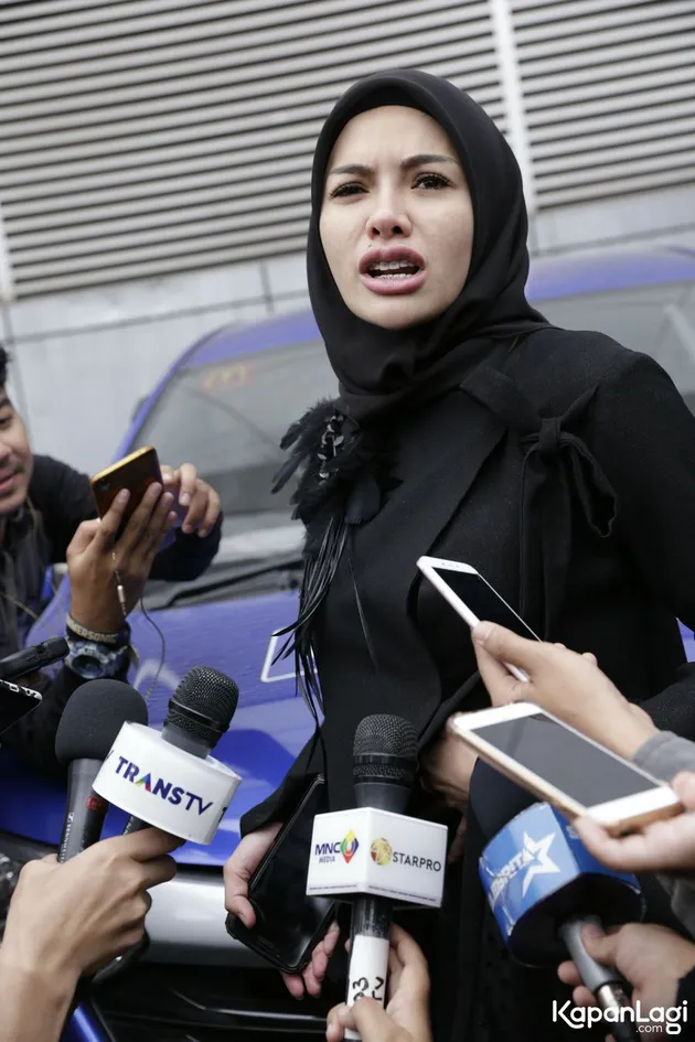 Nikita Mirzani - Gempa Bali