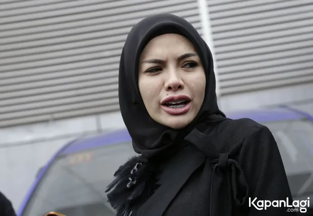 Nikita Mirzani - Gempa Bali