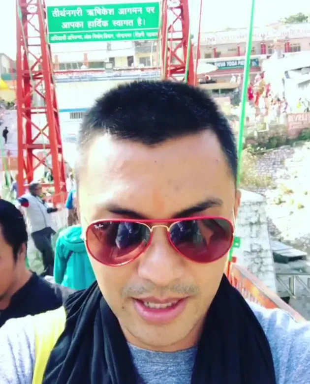 FOTO: Sedang di India, Ini Dia Spot Yang Dikunjungi Anjasmara